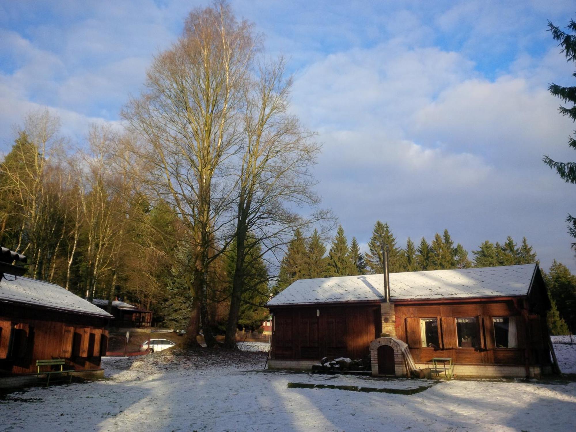Lesni Chaty "Hogo Fogo" Kytlice Exterior photo
