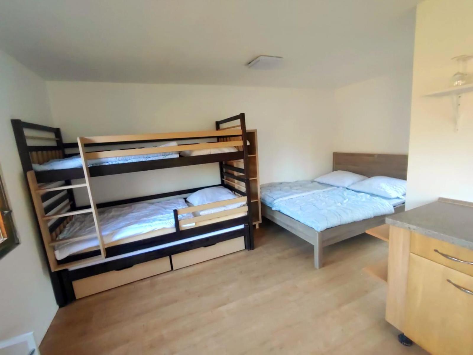 Lesni Chaty "Hogo Fogo" Kytlice Room photo
